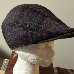 Grace Elegant Hat with Black and Cream Accents